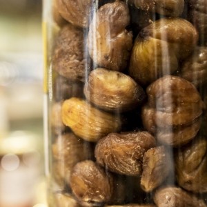 Bocal de marrons entiers à sec